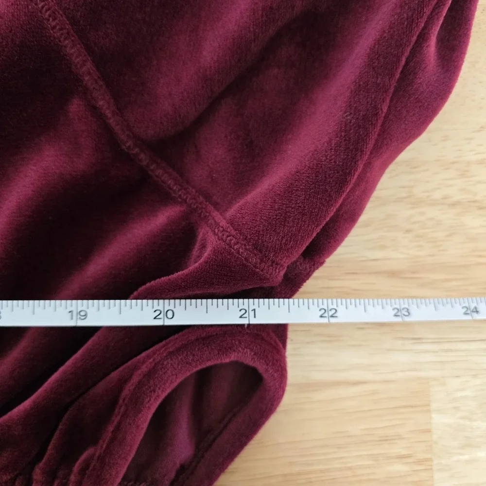Daily Practice Anthropologie Burgundy‎ Velvet Cowl Neck Sweatshirt Womens Medium